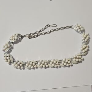 Star Vintage Elegant White Enamel And Pearls Necklace